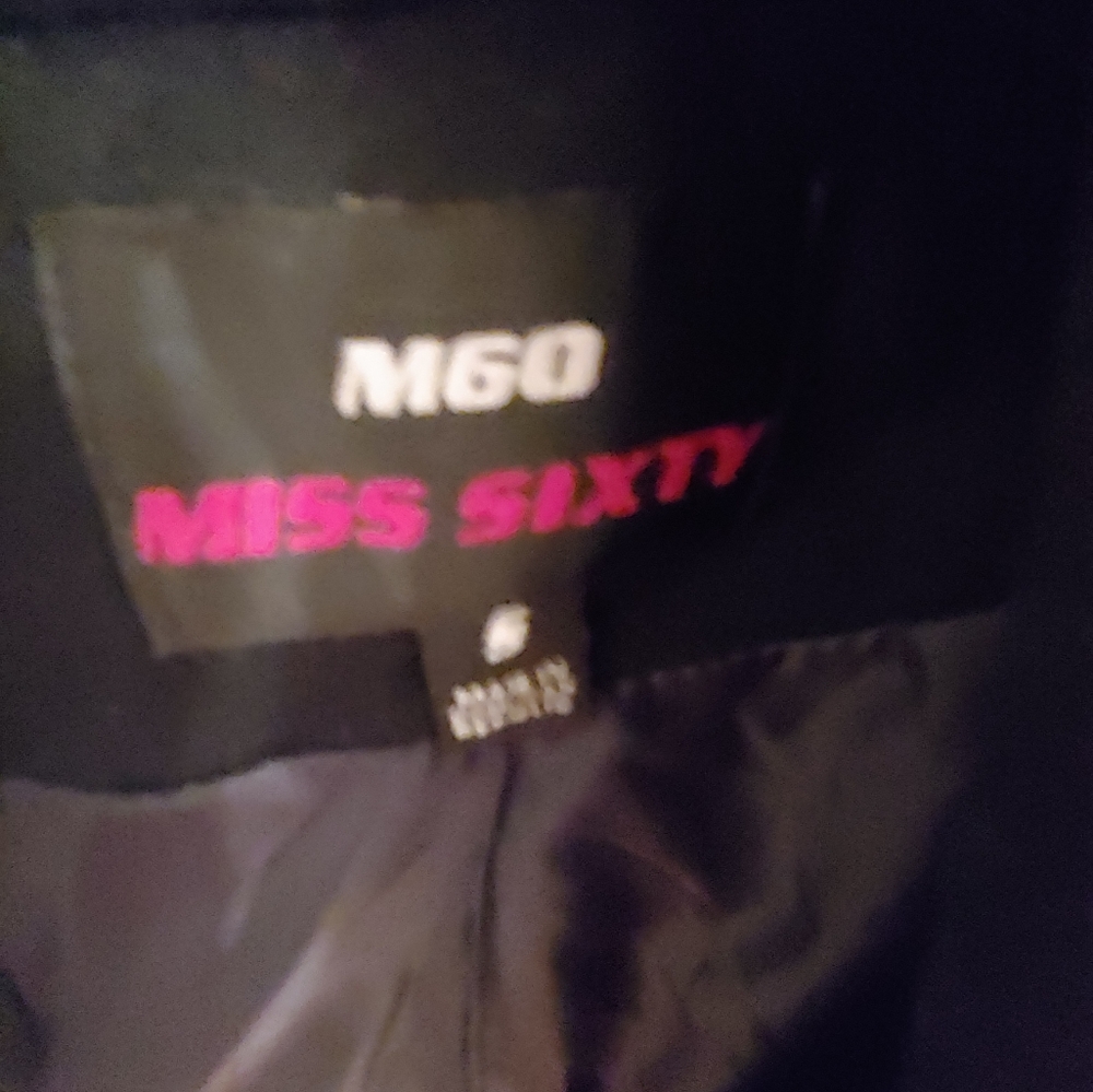 Coats - Picture 7 of 7